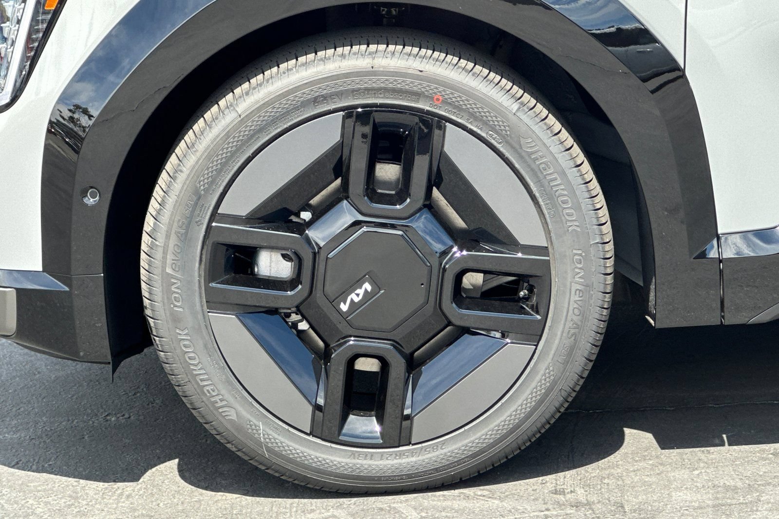 New 2026 Kia EV9 GT-Line AWD/4WD image 25
