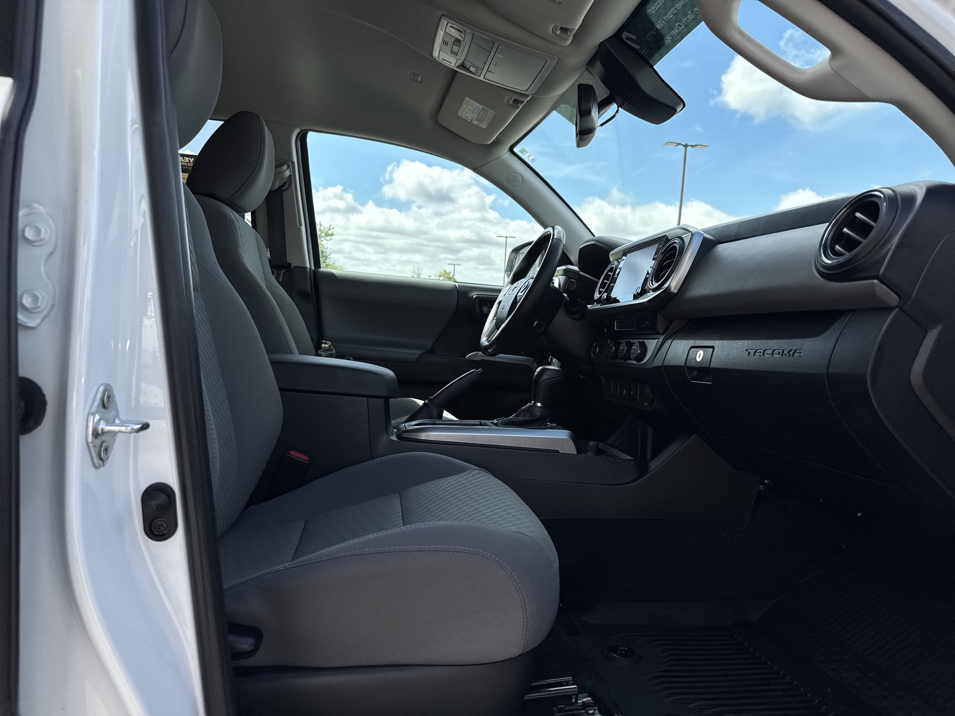 Used 2023 Toyota Tacoma SR5 RWD image 30