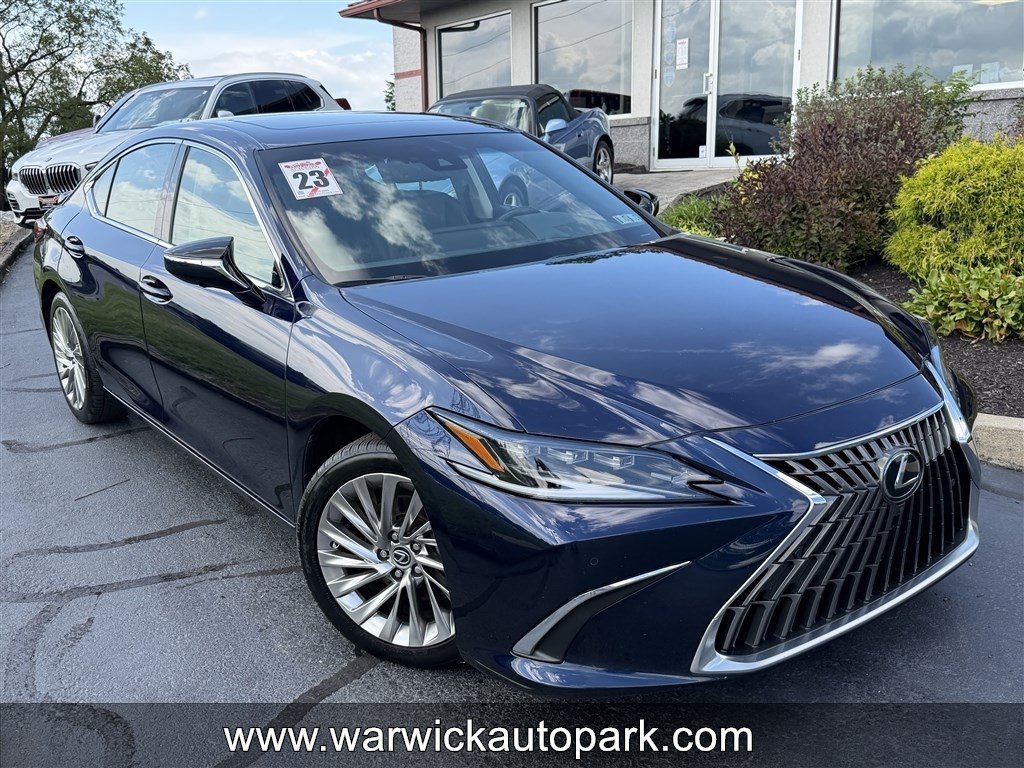 Used 2023 Lexus ES 300h Ultra Luxury w/ Accessory Package (Z1) FWD image 1