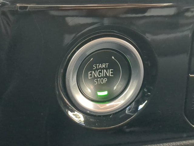 Used 2024 Chevrolet Silverado 1500 LT AWD/4WD image 32