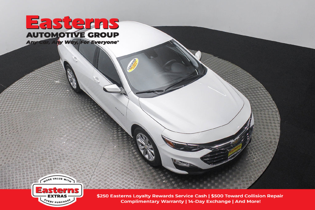 Used 2025 Chevrolet Malibu LT FWD image 4