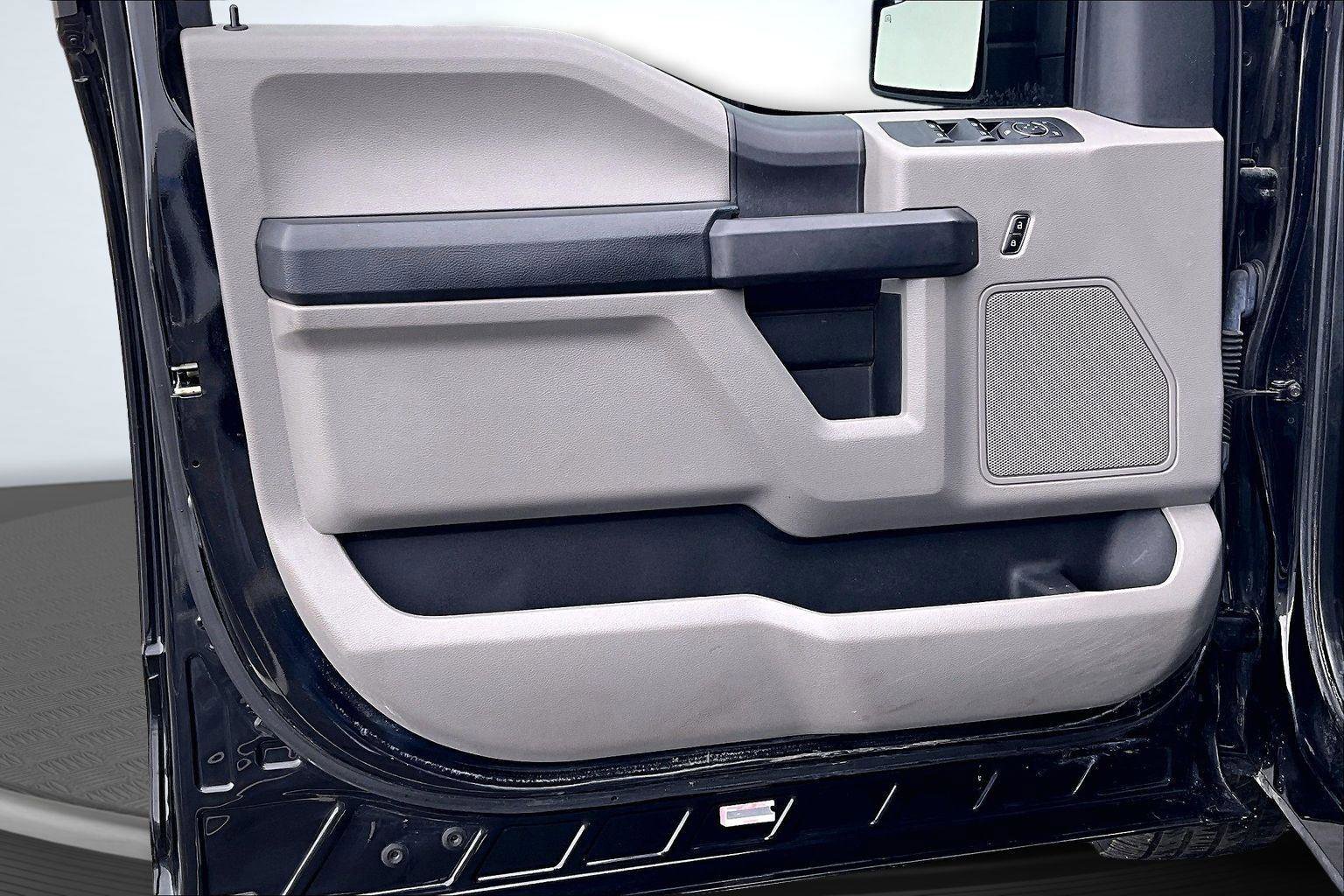 Used 2018 Ford F150 XL w/ Equipment Group 101A Mid image 25