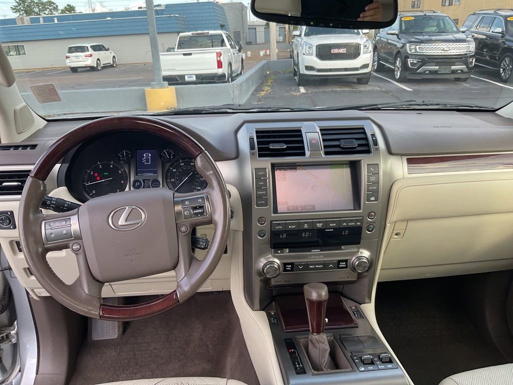 Used 2015 Lexus GX 460 image 11