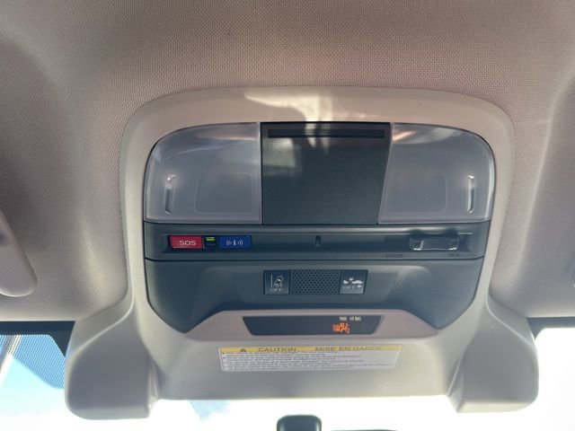 Used 2023 Subaru Crosstrek 2.0i Premium image 18