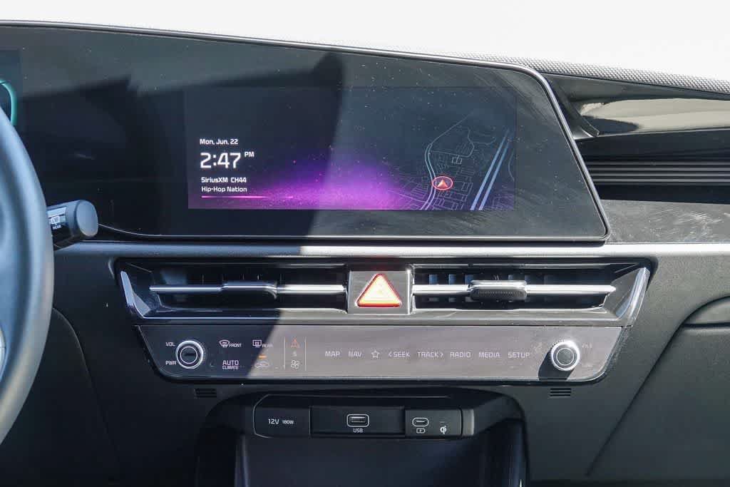 Certified 2023 Kia Niro EX Touring FWD image 12