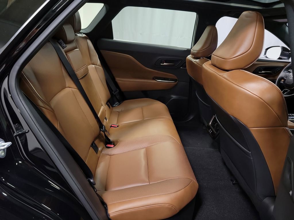 Used 2025 Toyota Crown Signia w/ Advanced Technology Package AWD/4WD image 25