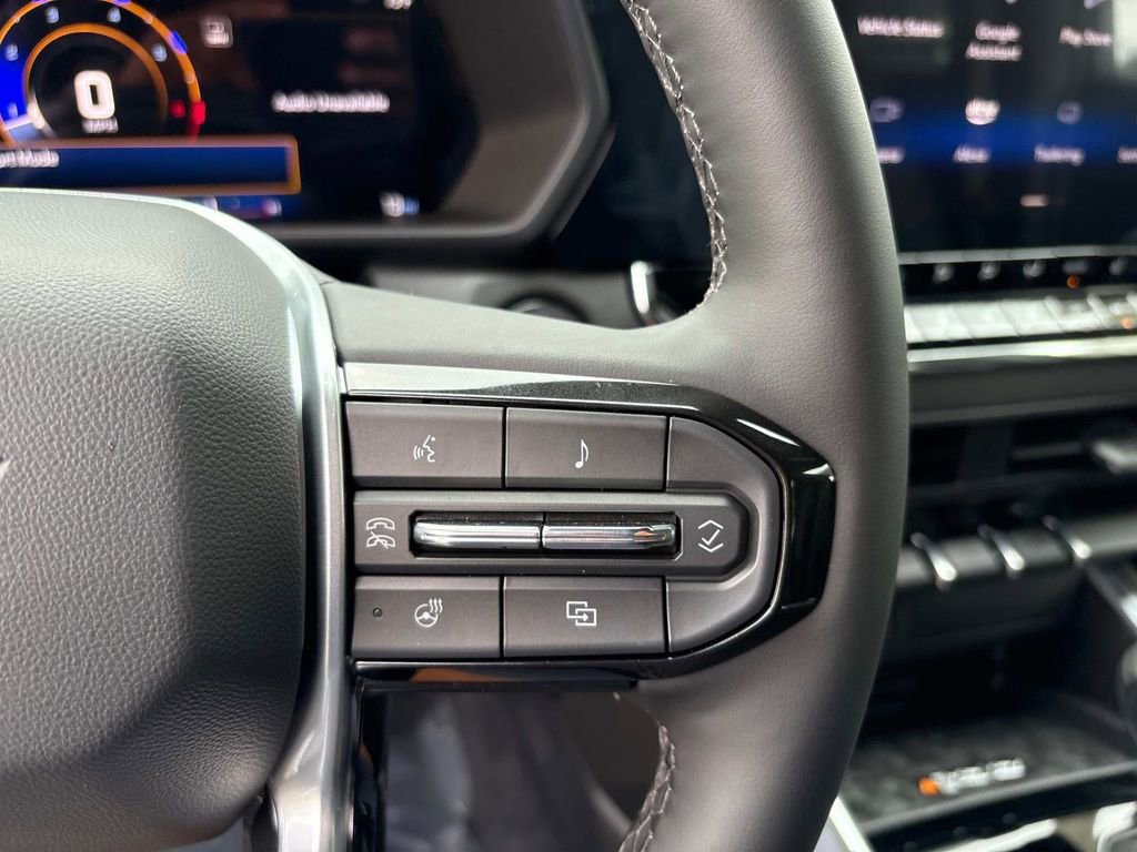 New 2025 Chevrolet Colorado Trail Boss w/ Off-Road Front Bumper Package image 22