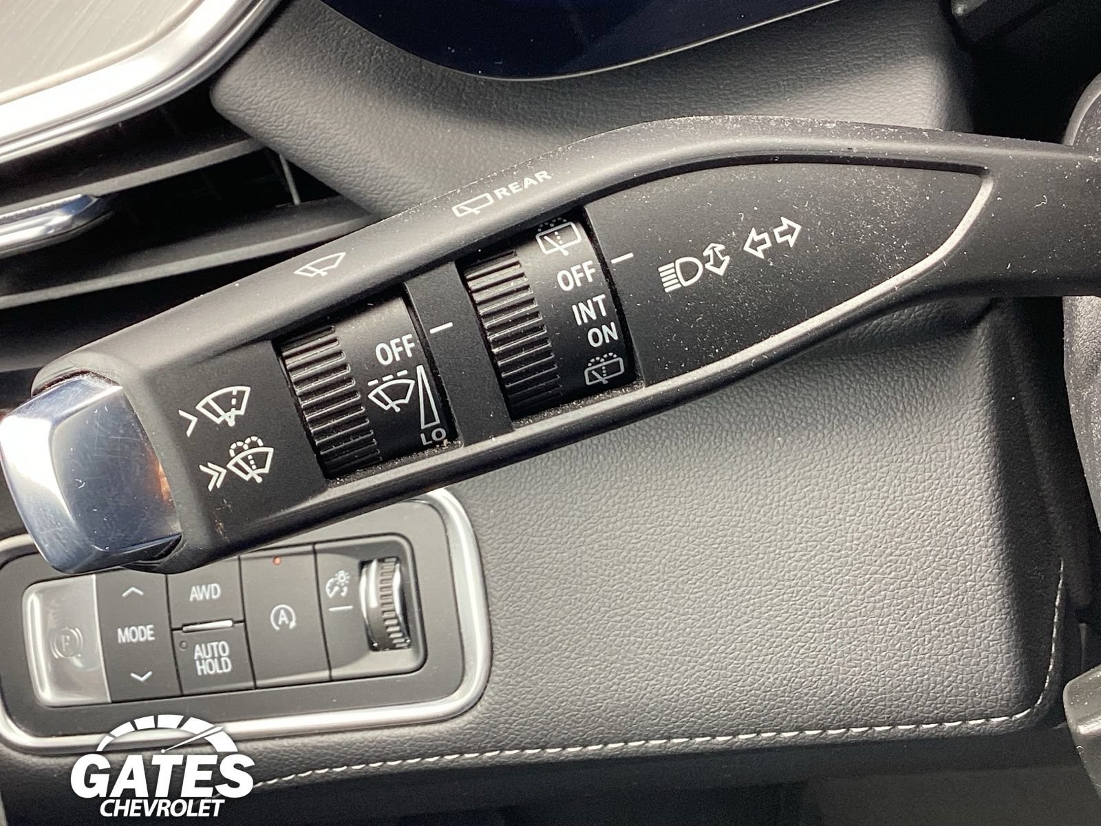 Used 2025 Buick Enclave Avenir w/ Super Cruise Package AWD/4WD image 28