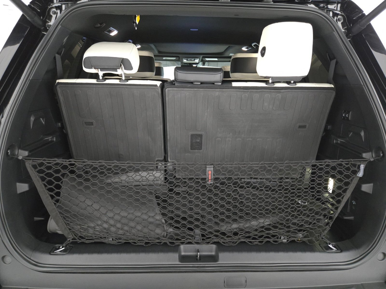 Used 2025 Toyota Sequoia Capstone AWD/4WD image 16