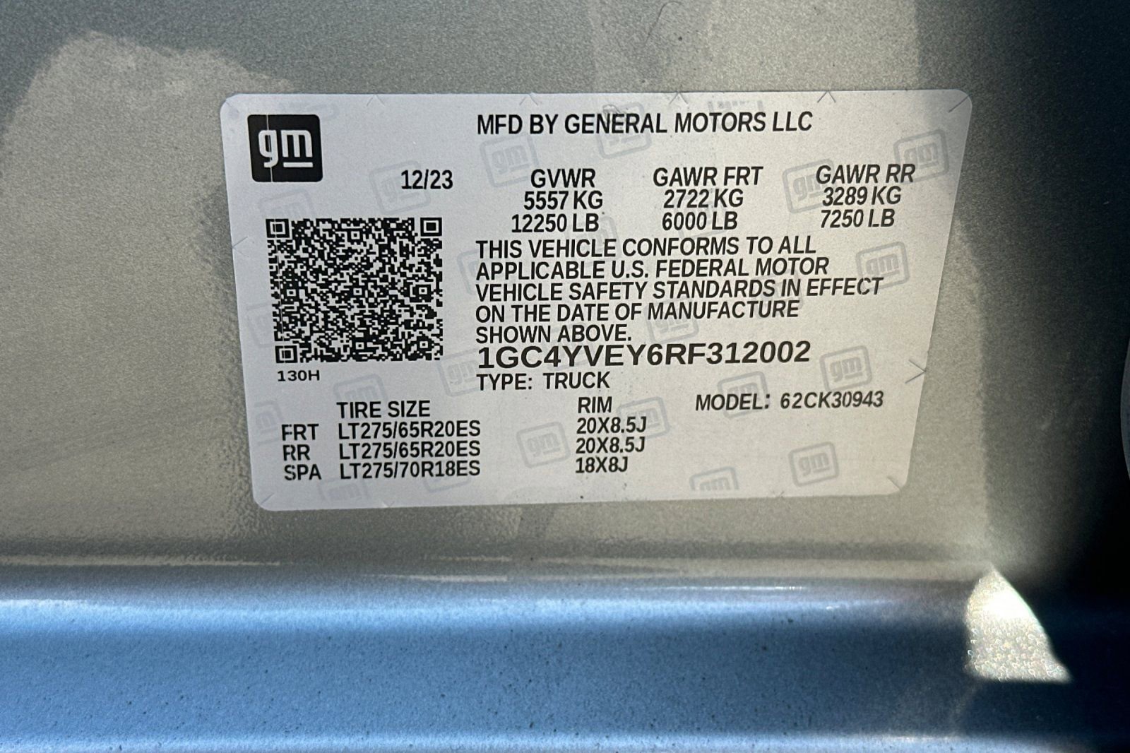 Used 2024 Chevrolet Silverado 3500 High Country w/ Technology Package image 37