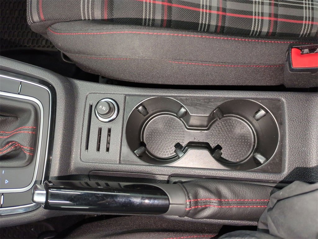 Used 2021 Volkswagen GTI SE image 28