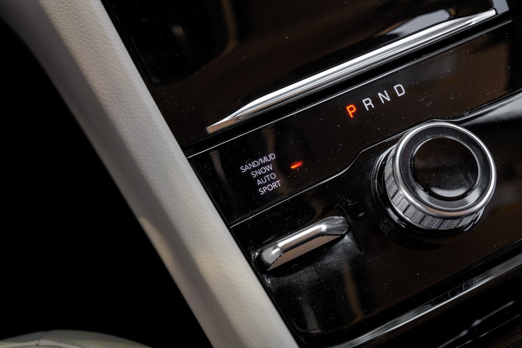 Used 2022 Jeep Grand Cherokee Limited image 36