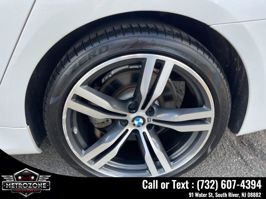 Used 2019 BMW 750i RWD image 34