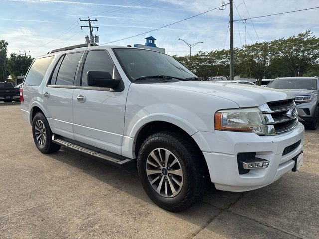 Used 2016 Ford Expedition XLT RWD image 3
