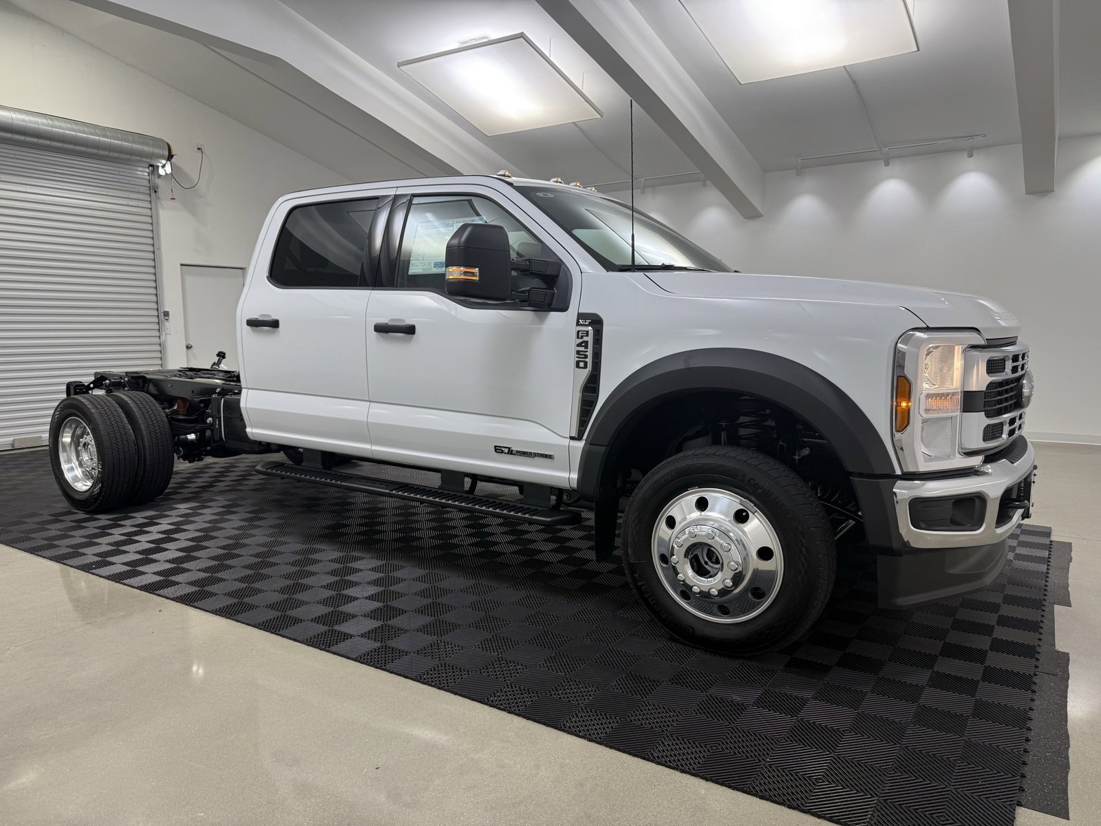 New 2025 Ford F450 XLT w/ XLT Value Package