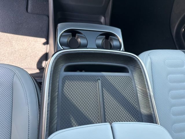 Used 2025 Rivian R1S Adventure AWD/4WD image 16