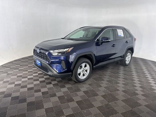 Used 2024 Toyota RAV4 XLE w/ Convenience Package AWD/4WD image 4