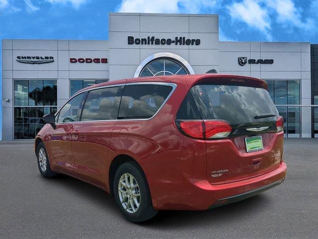 New 2025 Chrysler Voyager LX image 5