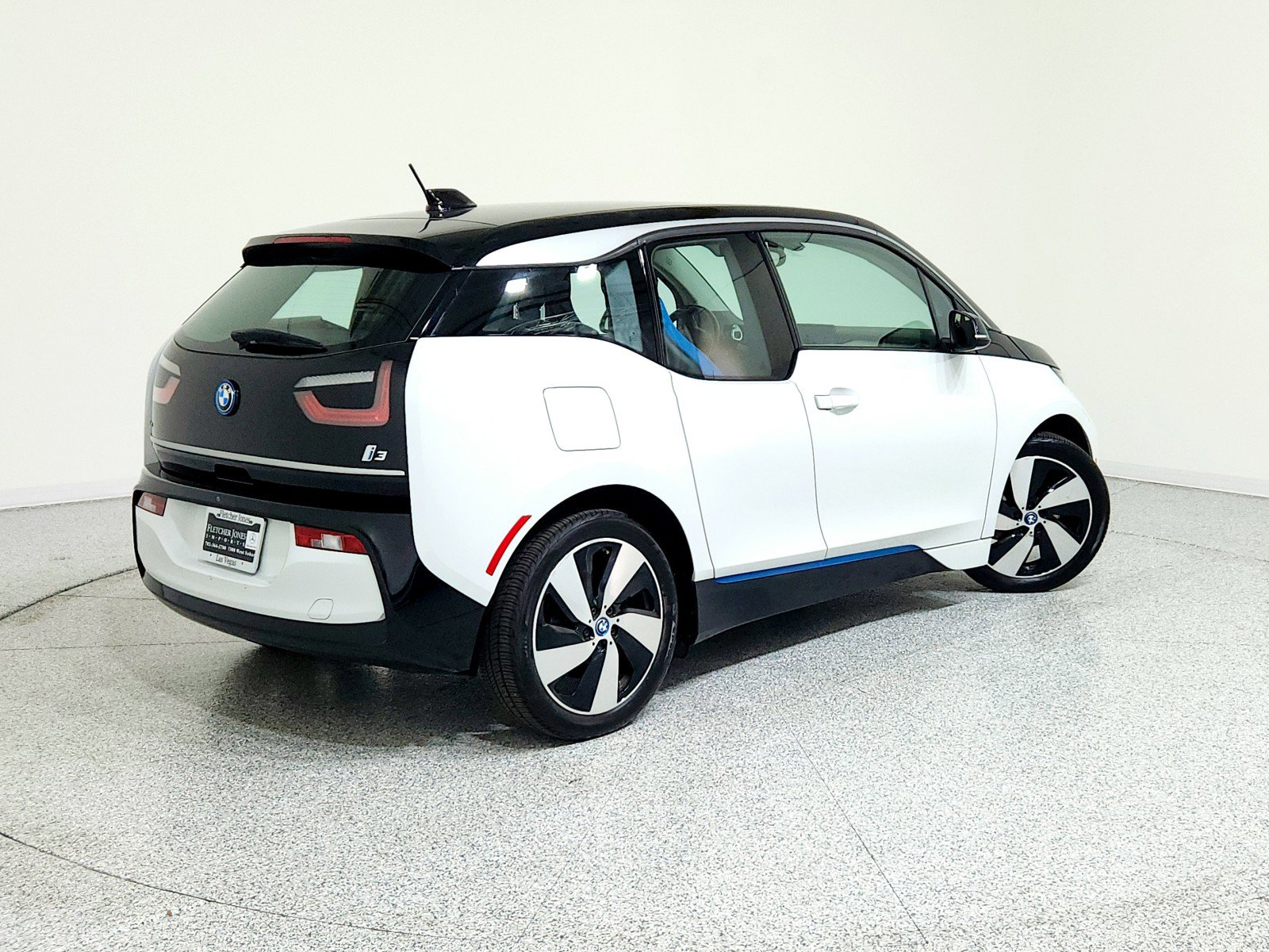 Used 2018 BMW i3 image 3