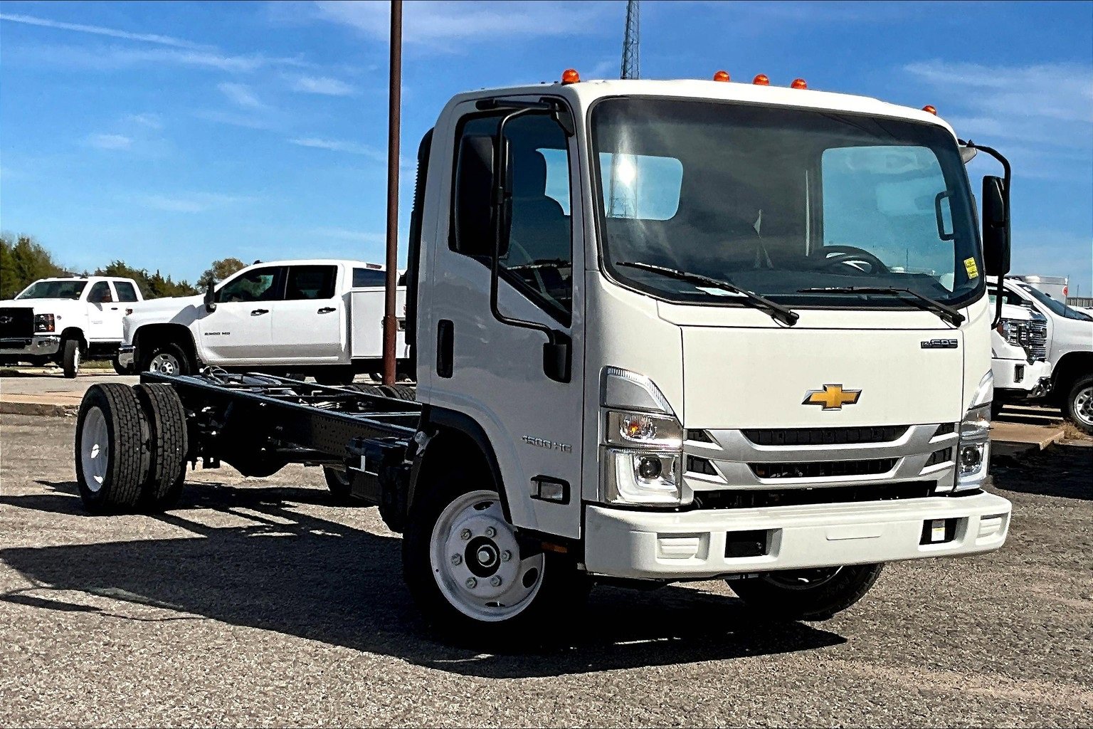 New 2025 Chevrolet Low Cab Forward image 2