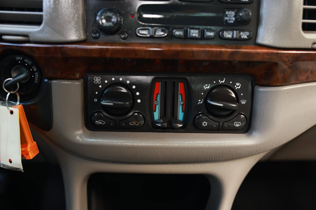 Used 2005 Chevrolet Impala LS w/ Preferred Equipment Group image 29