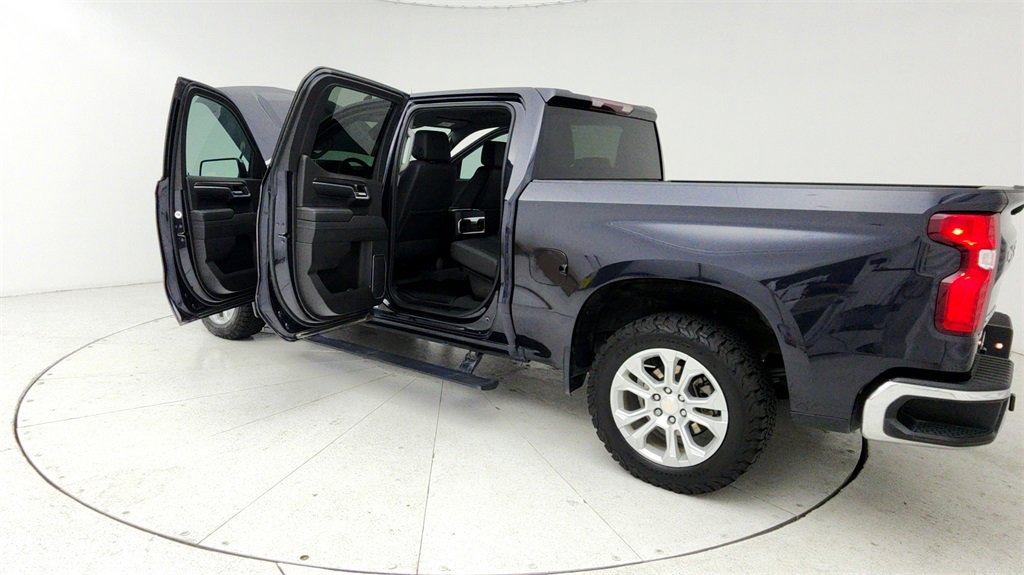 Used 2022 Chevrolet Silverado 1500 LTZ image 11