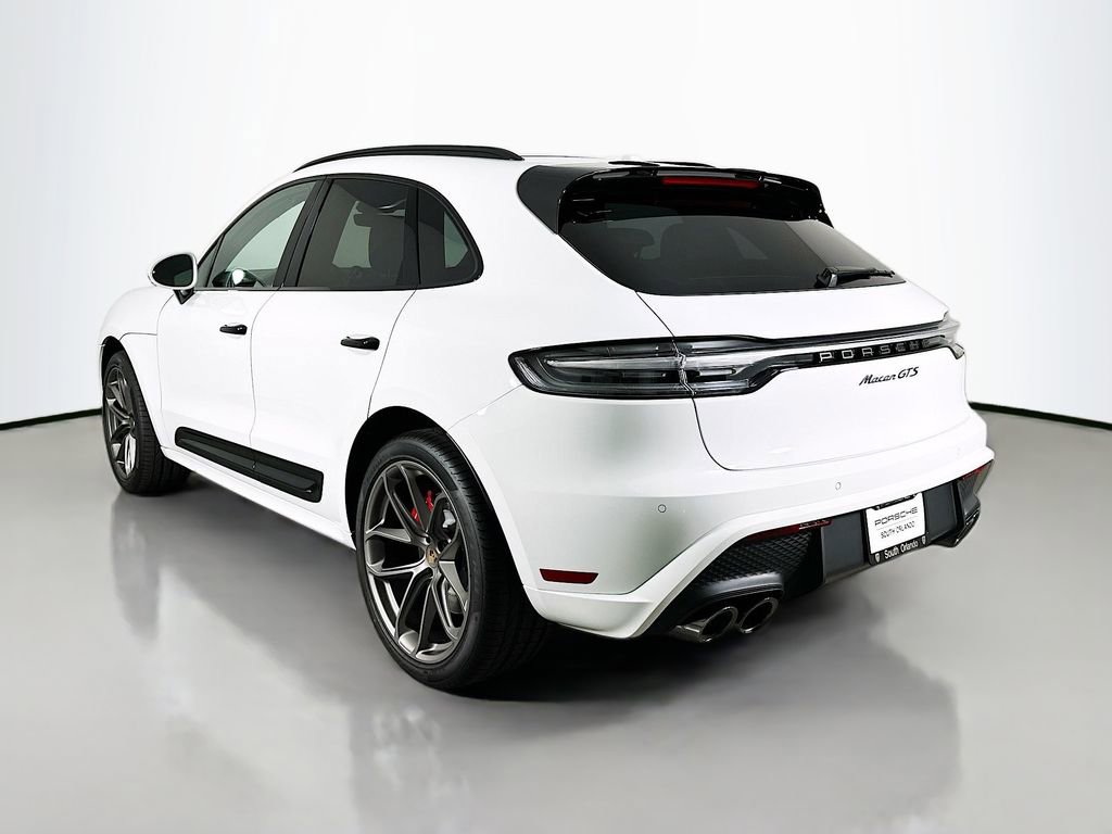 New 2026 Porsche Macan GTS image 3
