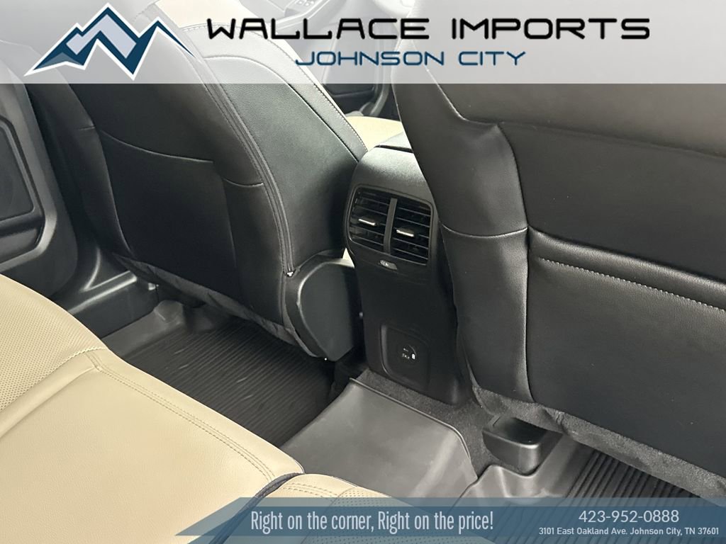 Used 2022 Ford Escape SEL w/ Technology Package image 40