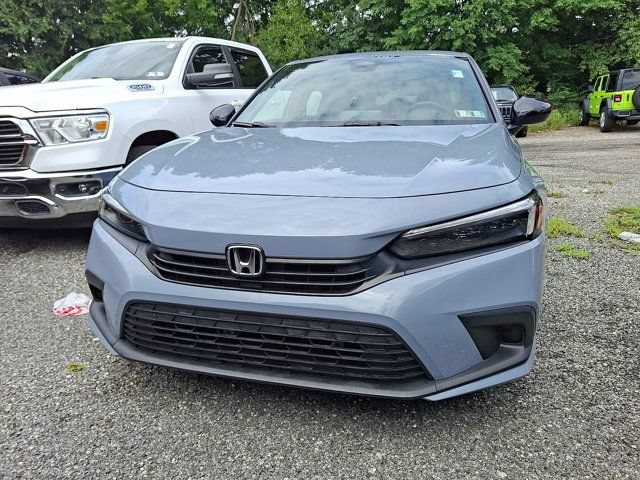 Used 2024 Honda Civic Sport image 2