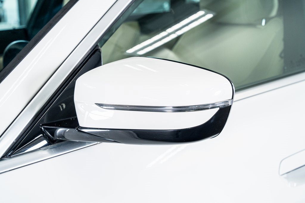 Used 2022 BMW i4 eDrive40 image 20