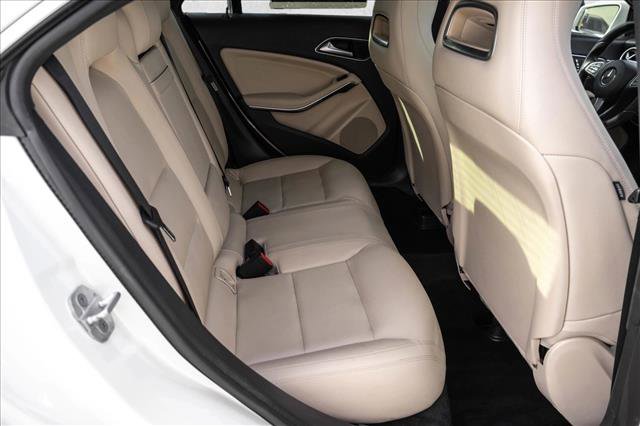 Used 2018 Mercedes-Benz CLA 250 4MATIC image 24