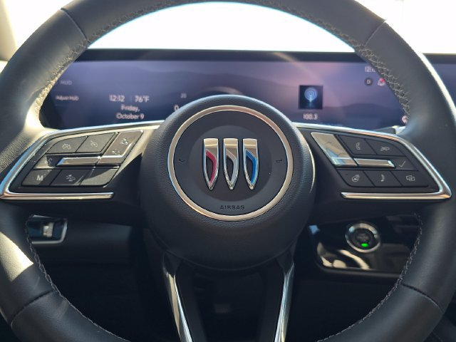 Used 2025 Buick Envision Preferred AWD/4WD image 26