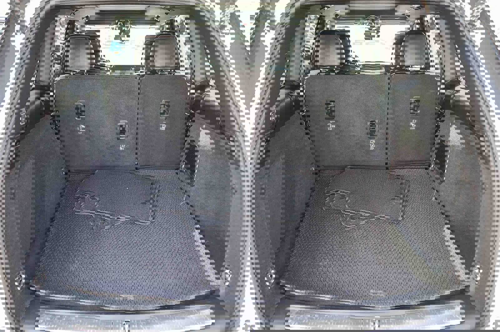 Used 2022 Jeep Grand Cherokee Summit w/ Advanced Protech Group IV image 25