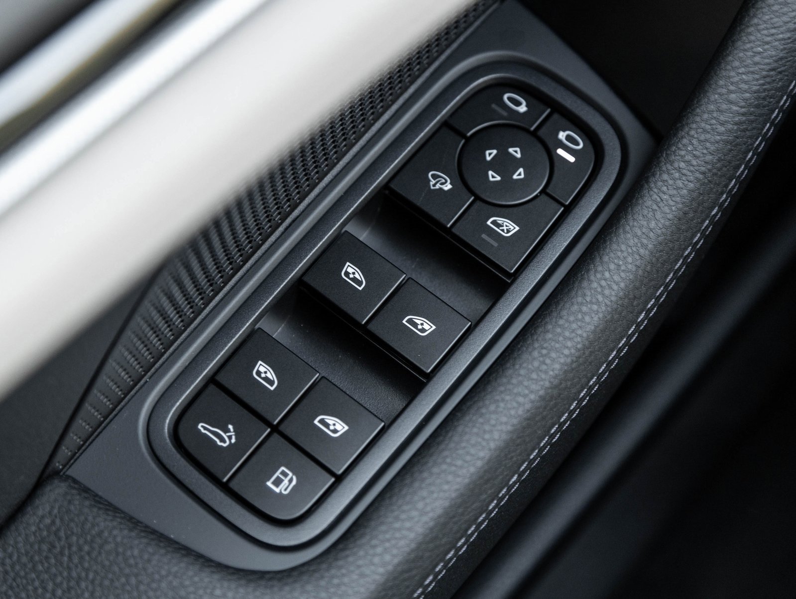 New 2026 Porsche Panamera 4 image 21