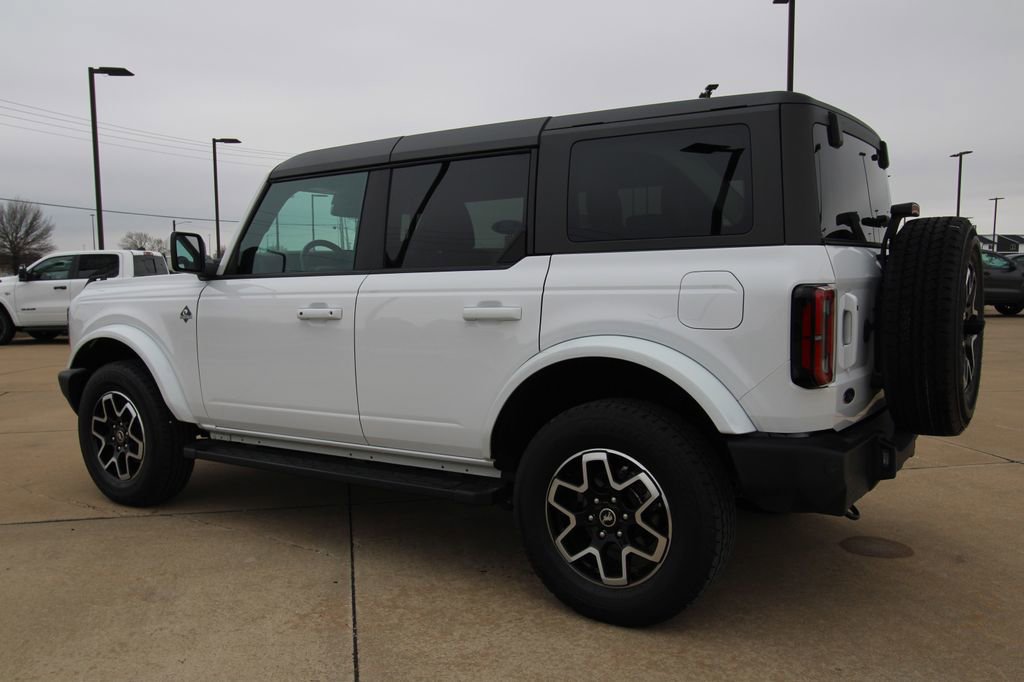 Used 2024 Ford Bronco Outer Banks image 15