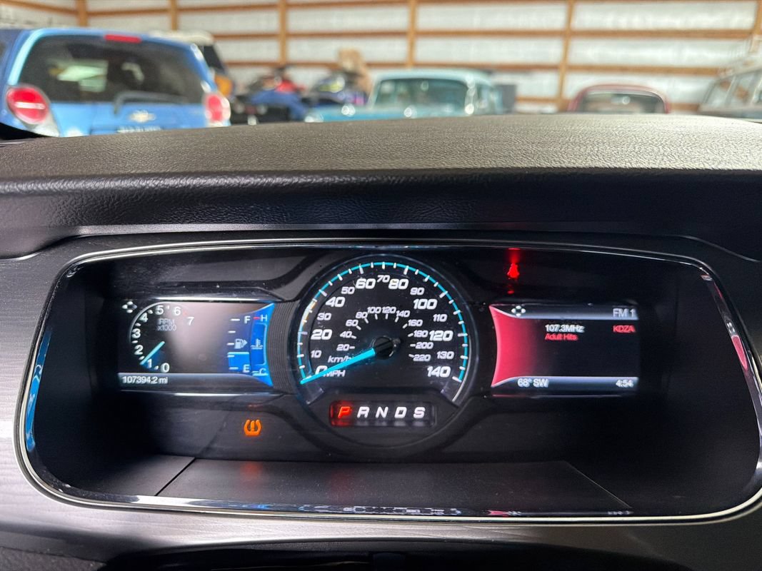 Used 2014 Ford Taurus SEL w/ Equipment Group 201A FWD image 14
