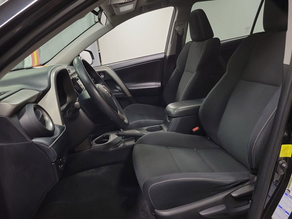 Used 2018 Toyota RAV4 XLE w/ Plus Extra Value Package AWD/4WD image 13