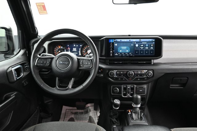 Used 2025 Jeep Wrangler Unlimited Sport AWD/4WD image 10