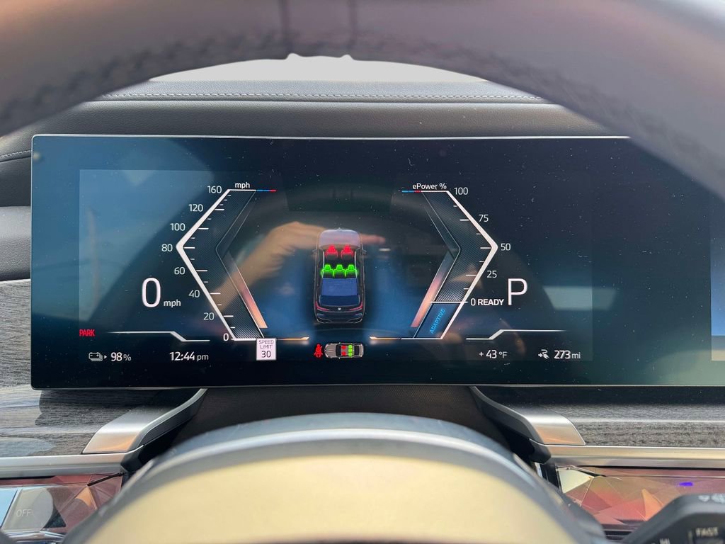 Certified 2025 BMW i7 eDrive50 w/ M Sport Package image 16