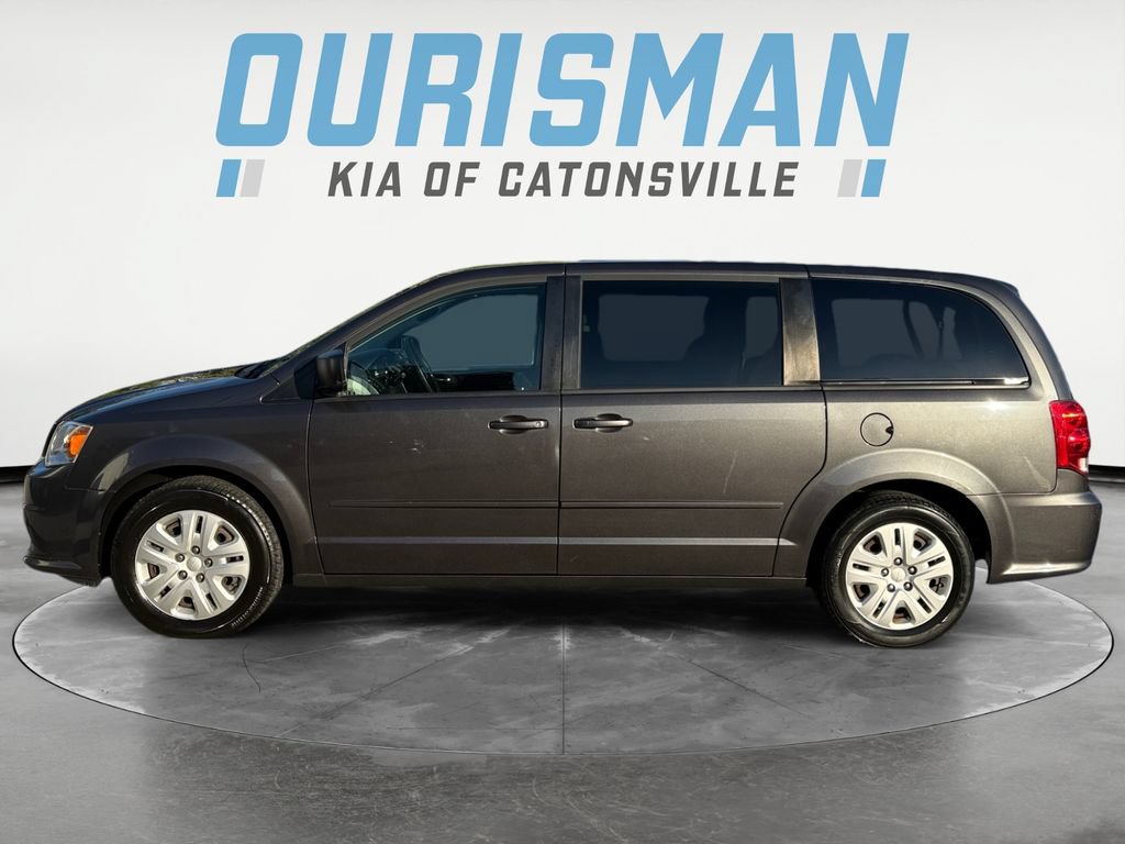 Used 2016 Dodge Grand Caravan SE w/ Quick Order Package 29E SE FWD image 3