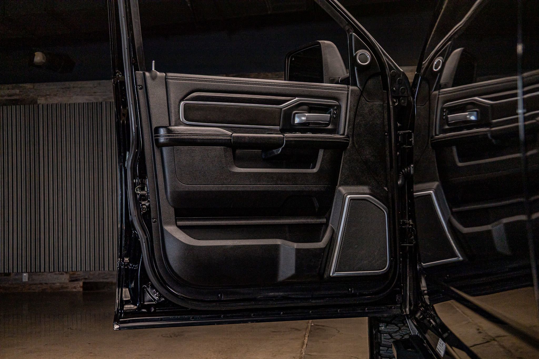 Used 2024 RAM 3500 Laramie w/ Night Edition AWD/4WD image 29