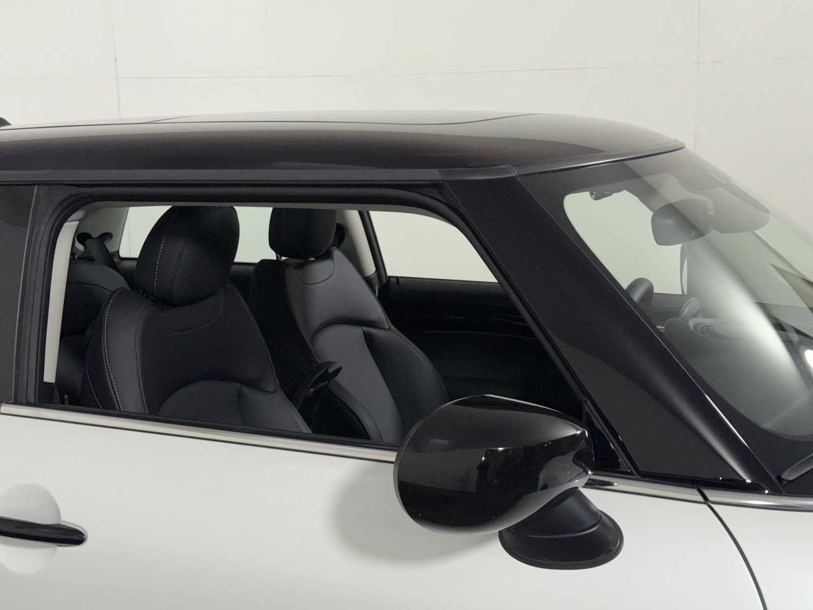 Certified 2024 MINI Cooper S FWD image 29
