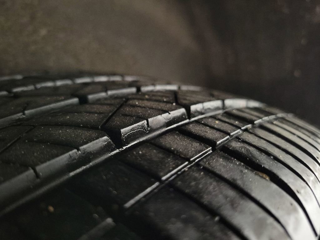 Used 2017 Chrysler Pacifica Touring Plus w/ Tire & Wheel Group image 12