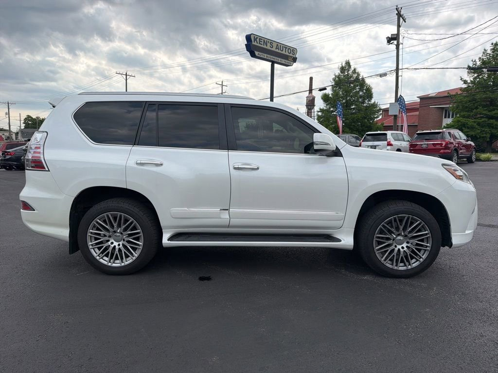 Used 2018 Lexus GX 460 Luxury w/ Preferred Accessory Package AWD/4WD image 4