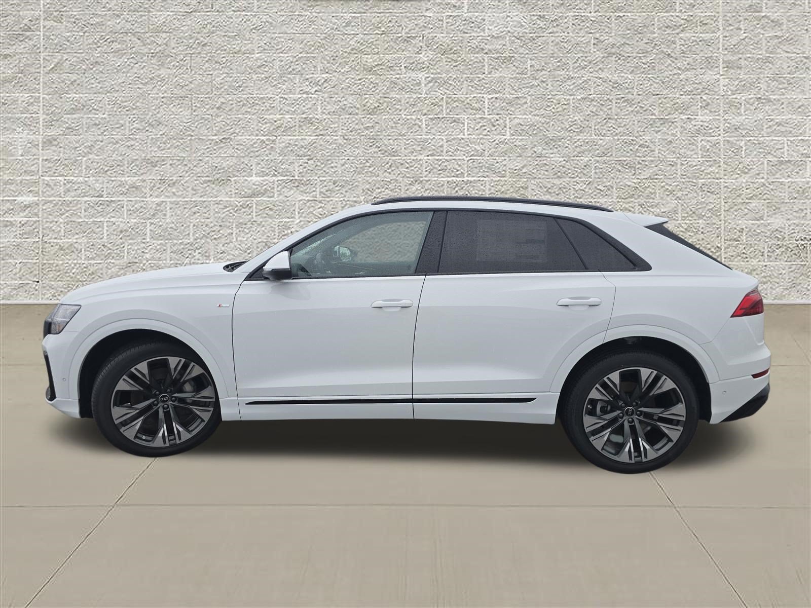 New 2027 Audi Q8 Premium Plus AWD/4WD image 4
