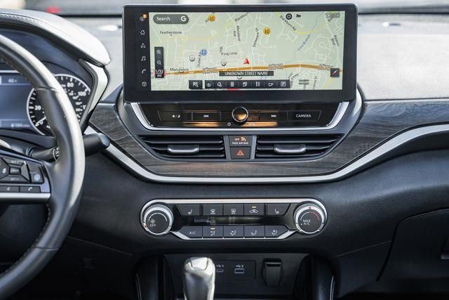 Used 2023 Nissan Altima 2.5 SV w/ SV Premium Package image 20