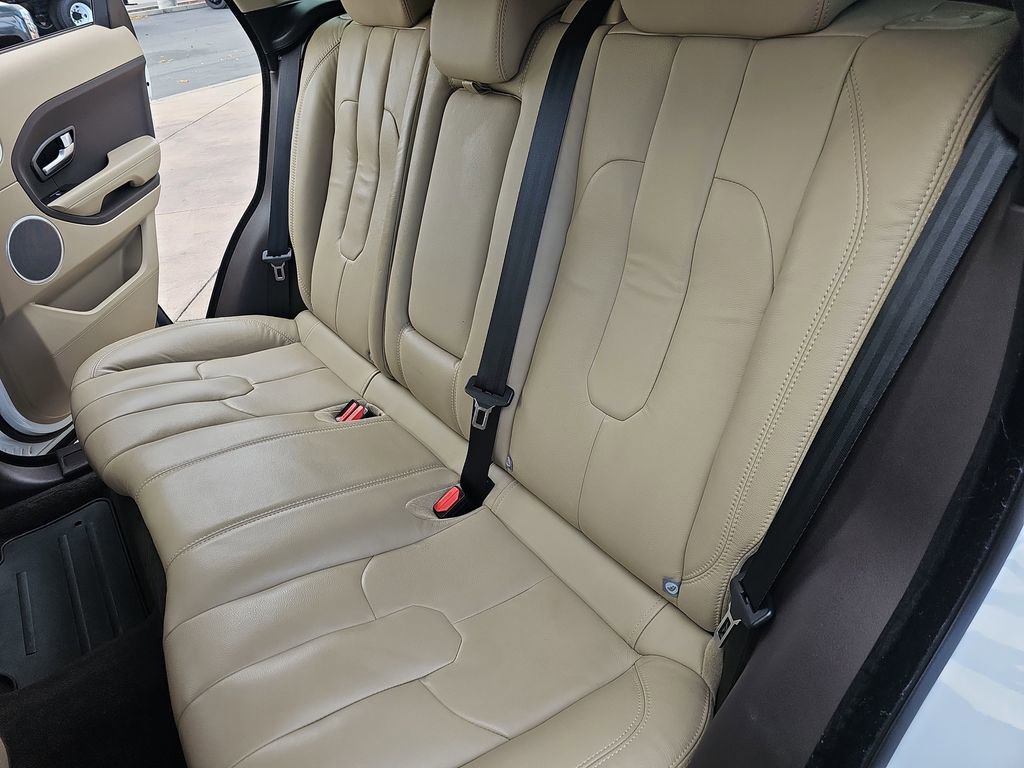 Used 2015 Land Rover Range Rover Evoque Pure Premium image 15