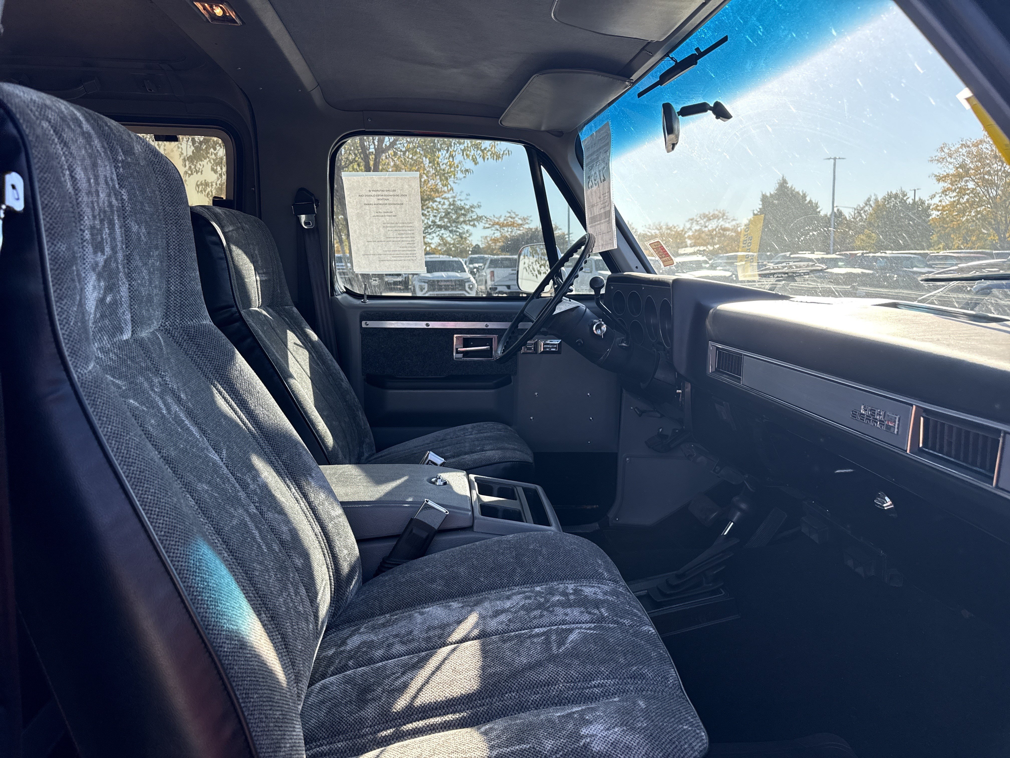 Used 1988 Chevrolet Blazer 4WD image 7