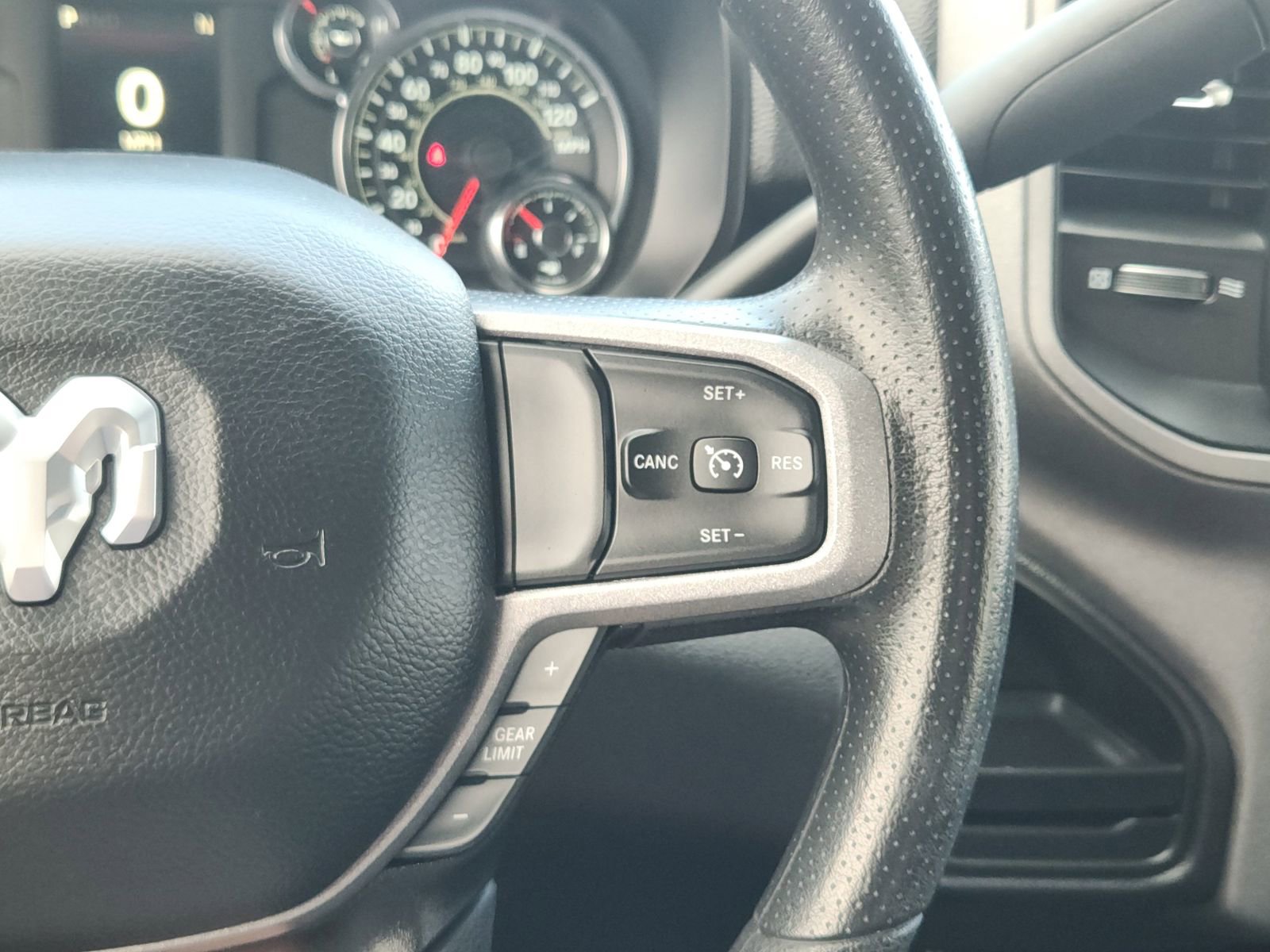 Used 2024 RAM 2500 Tradesman w/ Chrome Appearance Group image 32