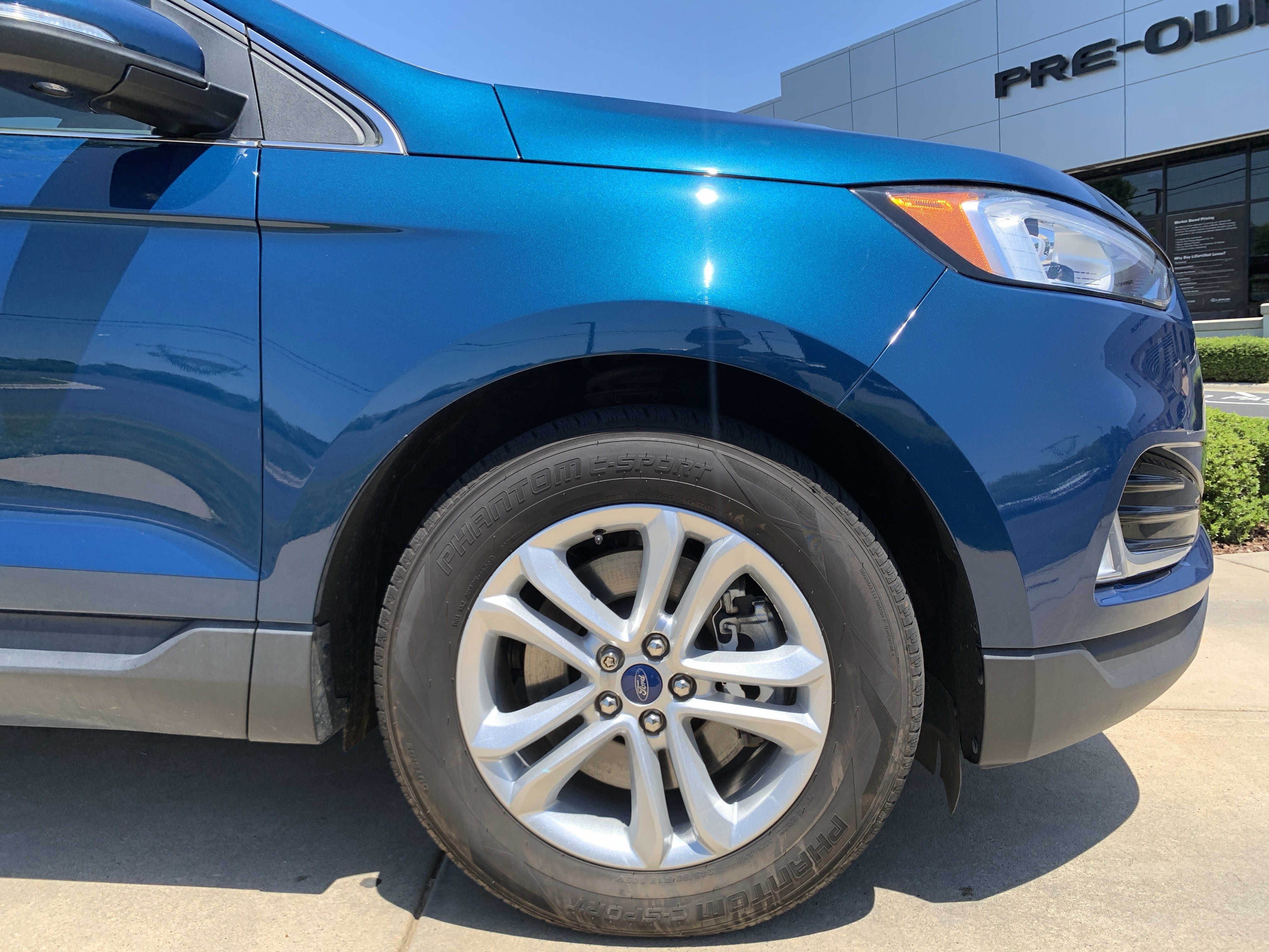 Used 2020 Ford Edge SEL w/ Cold Weather Package AWD/4WD image 13